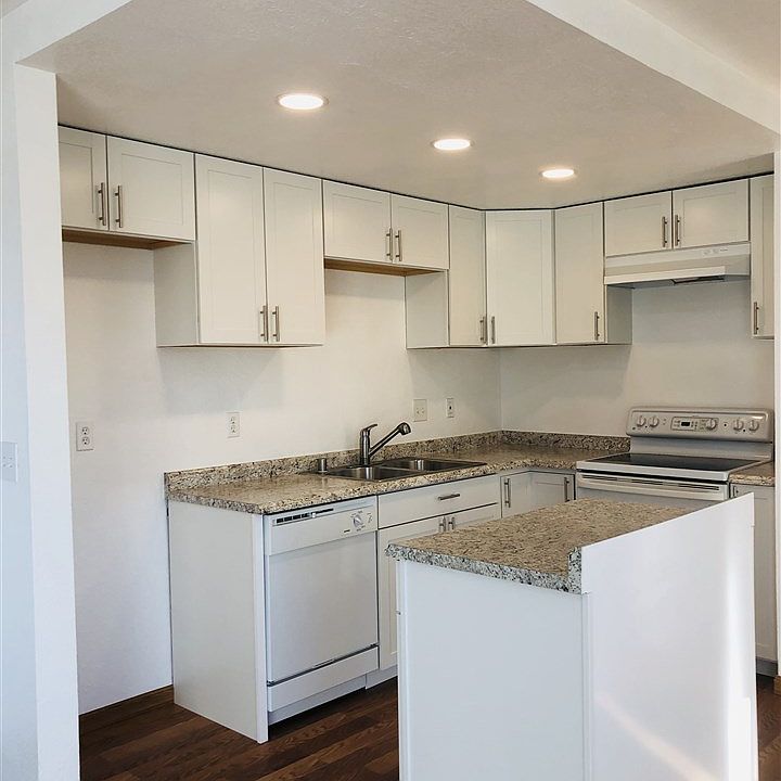2nd image of 3641 Clayton Rd APT 9