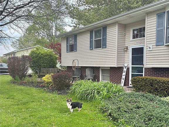 2nd image of 3979 Ridgelea Dr