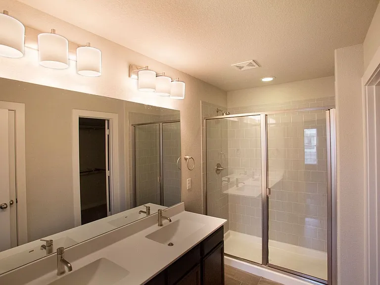 106 Lakeview Ct — Photo 9