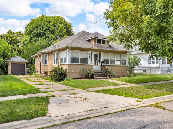 804 Hibbard Ave, Jackson, MI 49202
