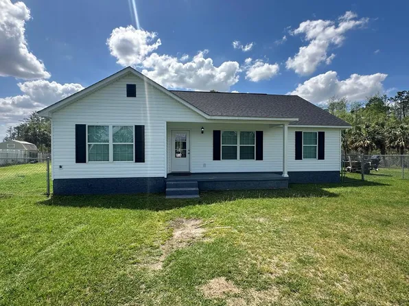 49 Palm Dr, Douglas, GA 31535