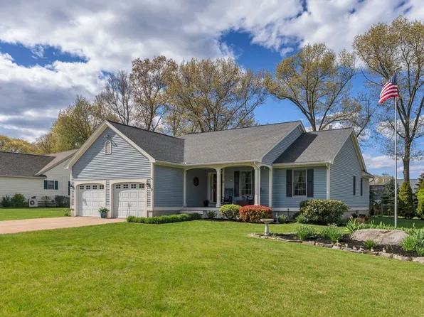 9 Marshview Circle, Seabrook, NH 03874