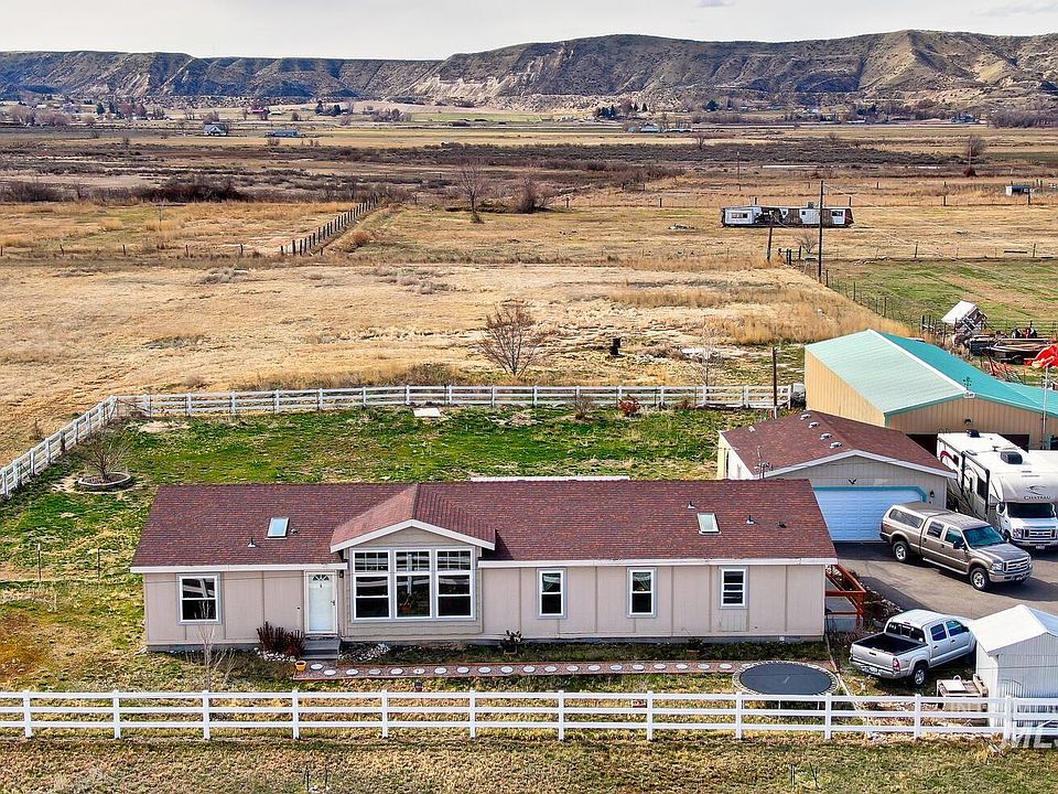 1st image of 3271 W Highway 52
