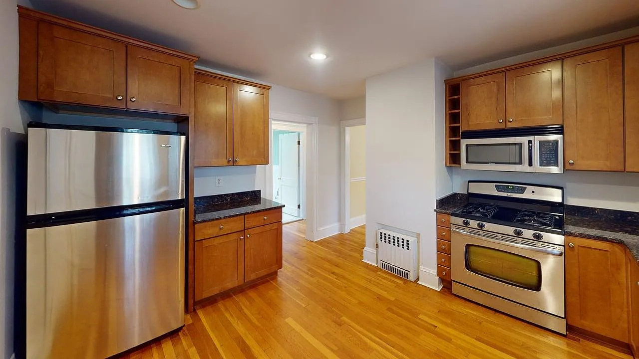 2 bed, 1013 sqft, $2,800 — Photo 2