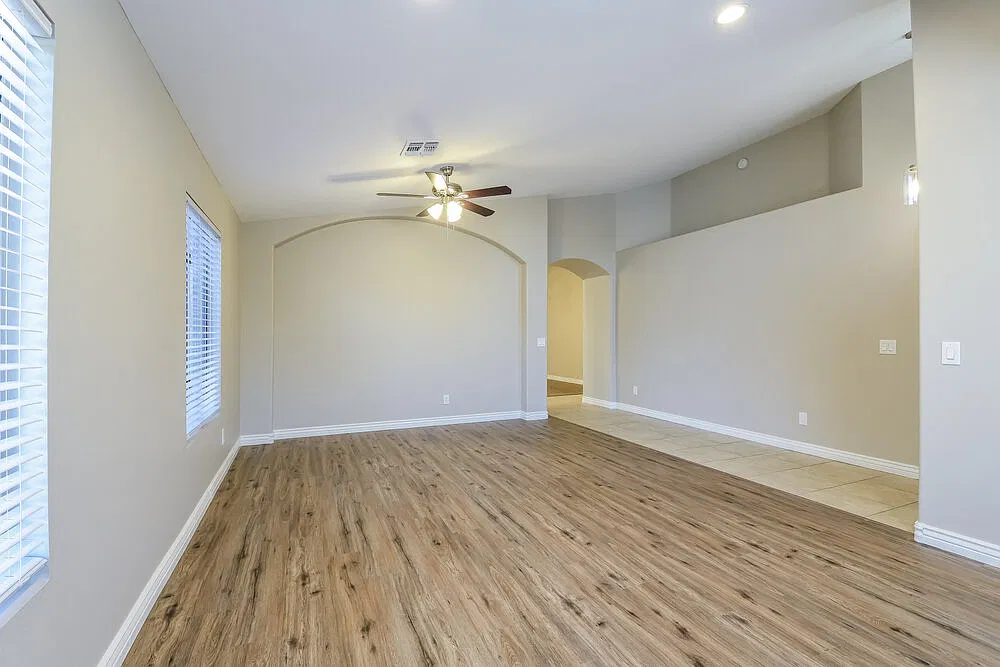 3 bed, 2.0 bath, 1653 sqft, $2,560 — Photo 3