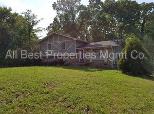 8879 Ashwood Dr, Riverdale, GA