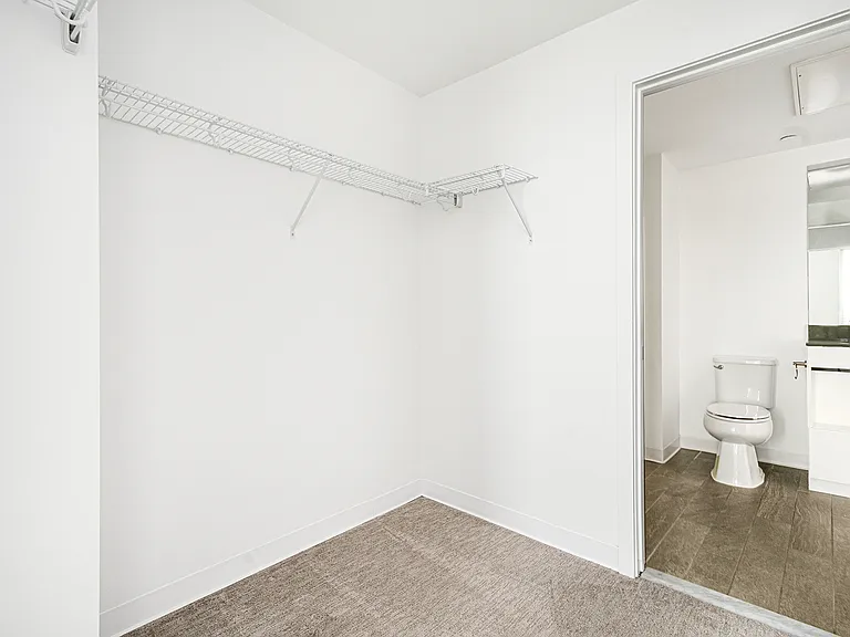 The Veridian Residences — Photo 11