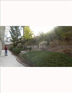 3rd image of 2305 Thayer Ave