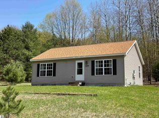 5533 E Lincoln Rd, Cedar, MI 49621