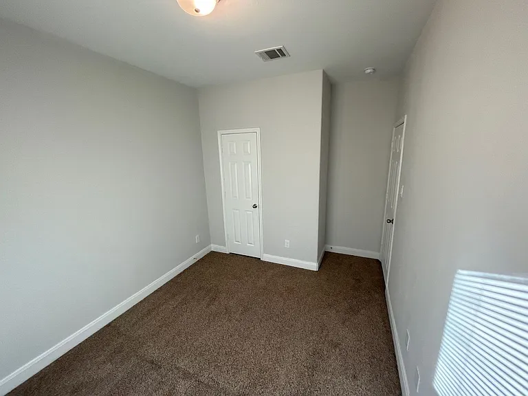 832 Elkhart St A&B — Photo 13