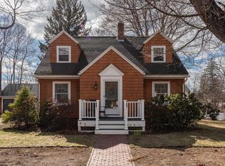 5 Longmeadow Rd, Dover, NH 03820