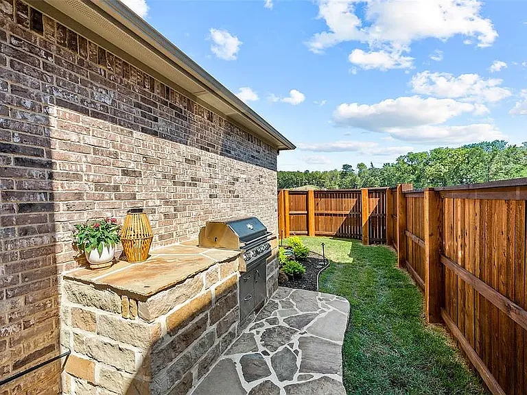 1266 Ocean Breeze Dr — Photo 21