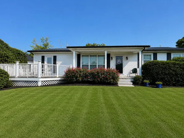 1114 Evergreen Trl, Dandridge, TN 37725