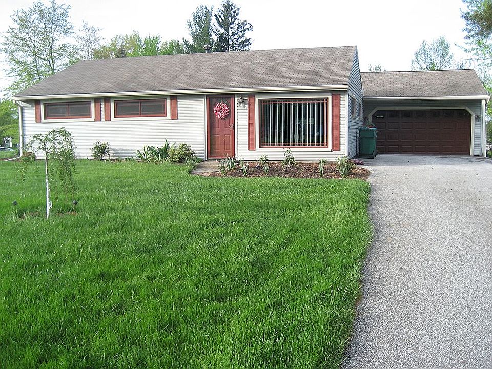 1st image of 1683 Westwood Dr