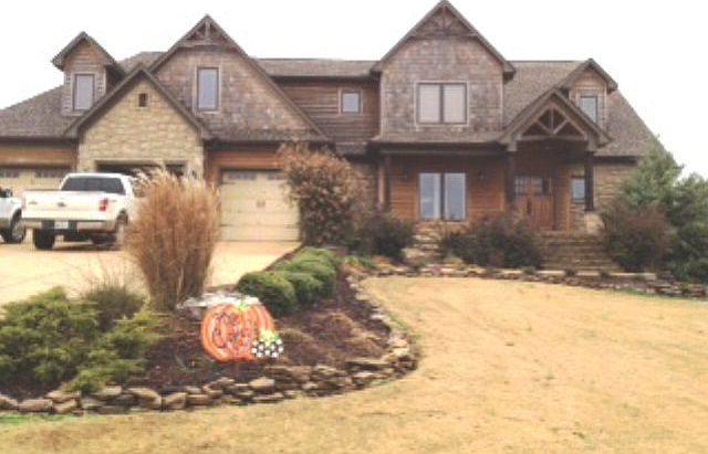1st image of 325 Coleburn Dr