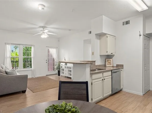 23500 Walden Center DR #206, ESTERO, FL 34134
