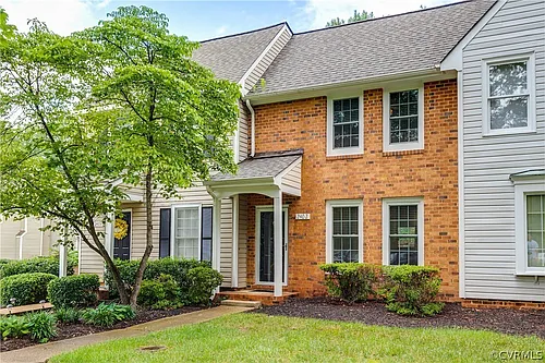 2402 Barnside Cir Photo 1