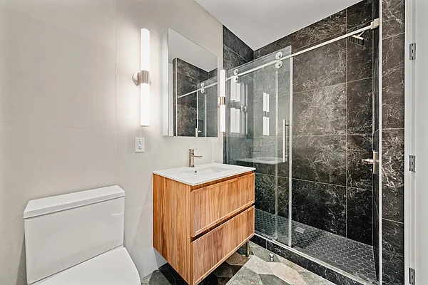 Bathroom, photo 4