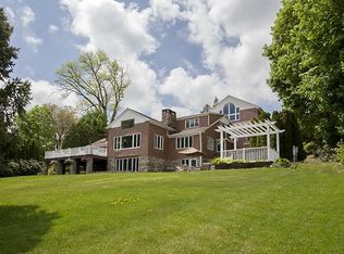 20 Eastview Rd, New Fairfield, CT 06812