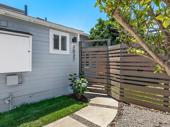2nd image of 3033 Oliphant St #3037