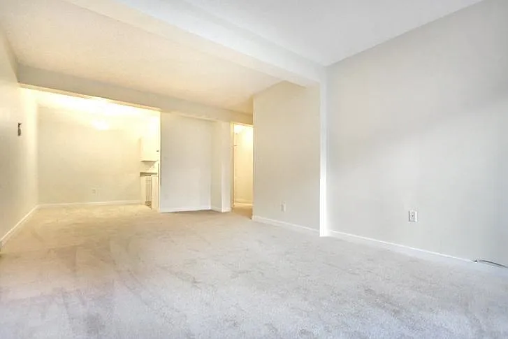 1655 Nelson St #118 — Photo 5