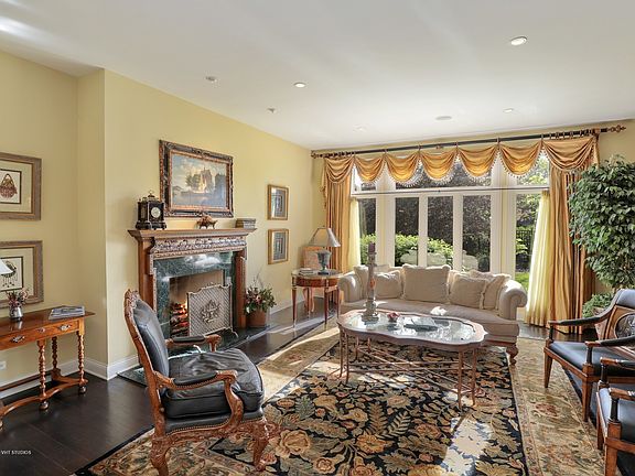 3rd image of 39580 Orchard Bluff Ln