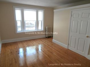 162 Davis Ave #1, Brookline, MA 02445