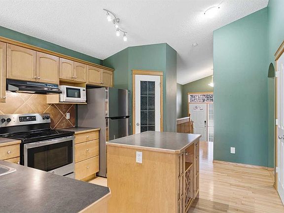 4th image of 7 E Royal Birch Grn NW
