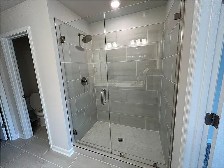3715 Davis Cir — Photo 16