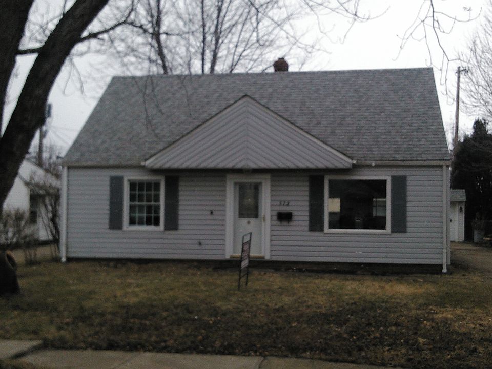 1st image of 372 E 232nd St