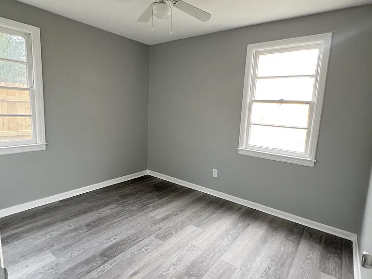 3609 Eastgate Dr — Photo 7