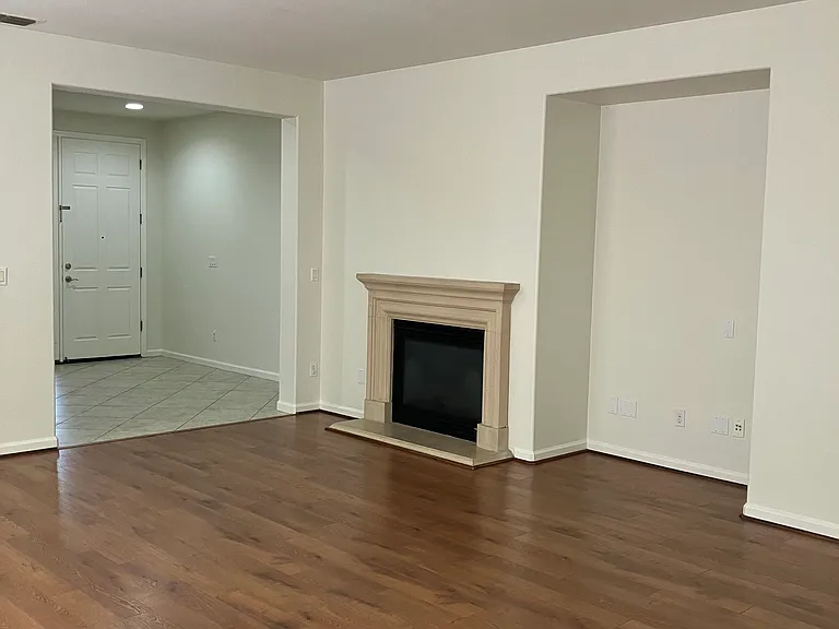 124 W Verano Ct — Photo 3