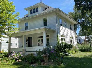 107 S 5th St, Mount Horeb, WI 53572