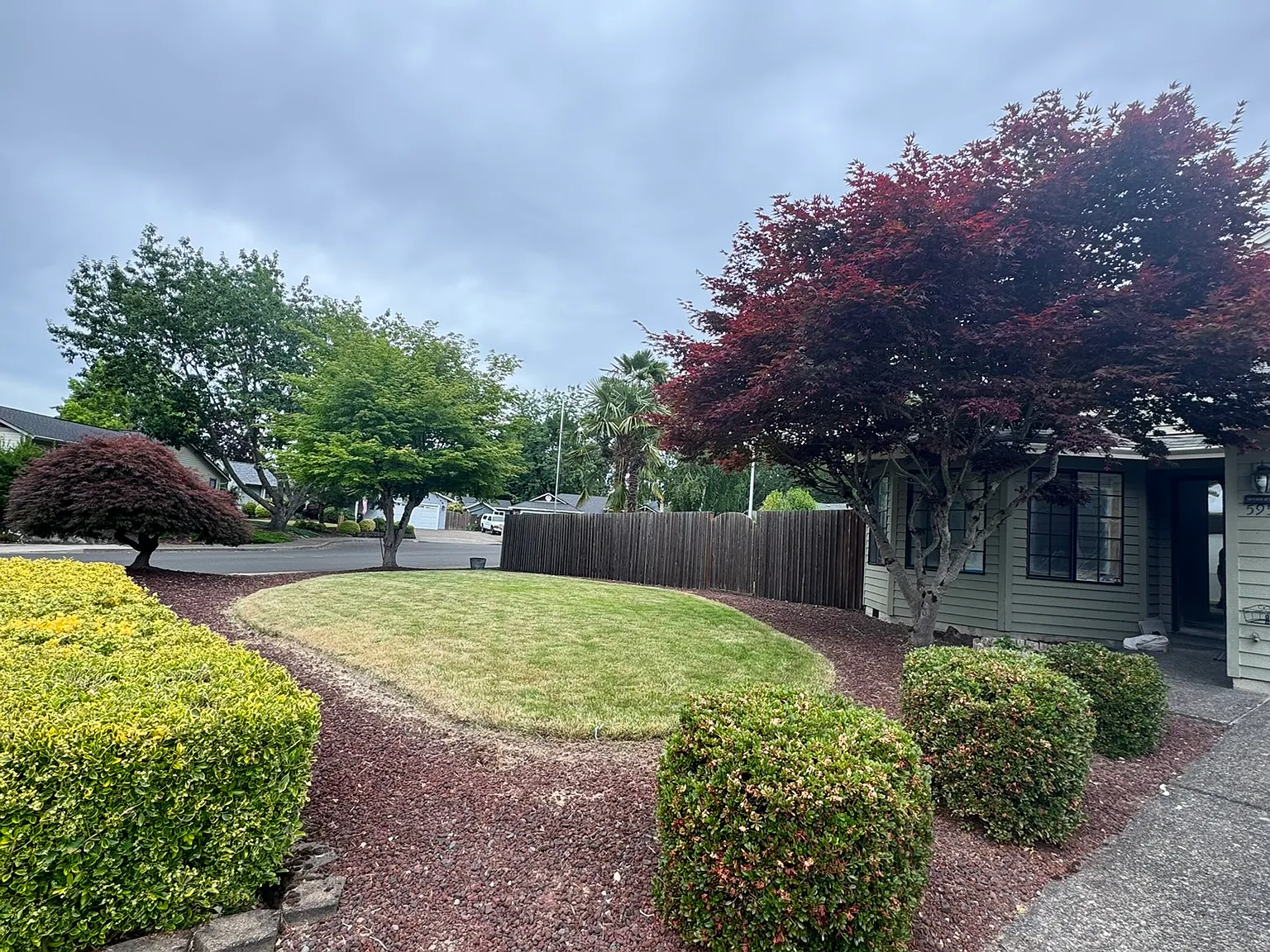 3 bed, 1672 sqft, $2,945 — Photo 2