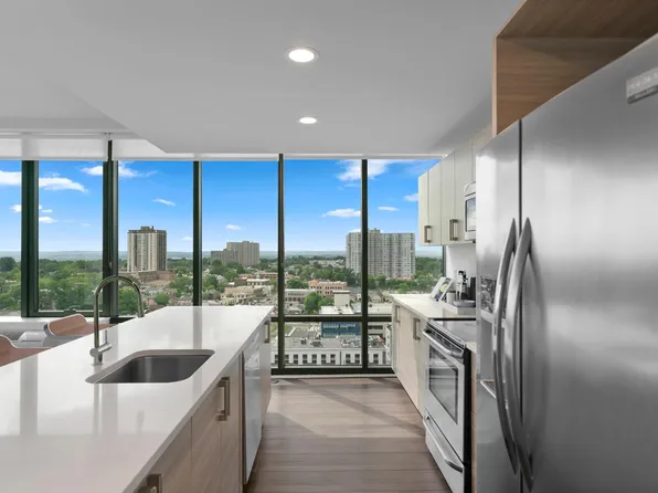 2030 Hudson Street image 204 of 284