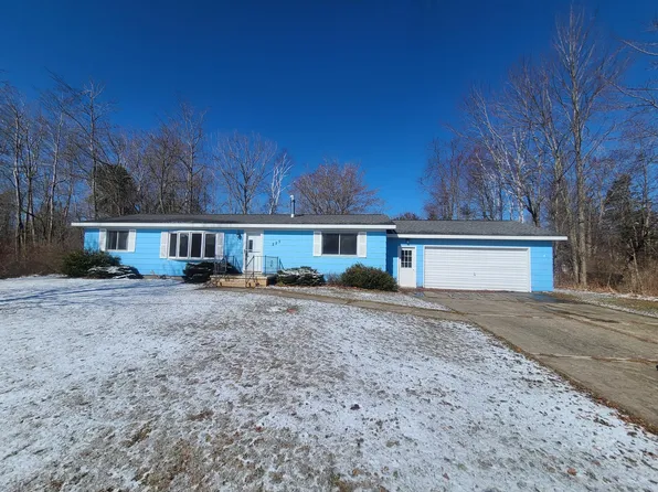 225 N 7th St, Harrisville, MI 48740