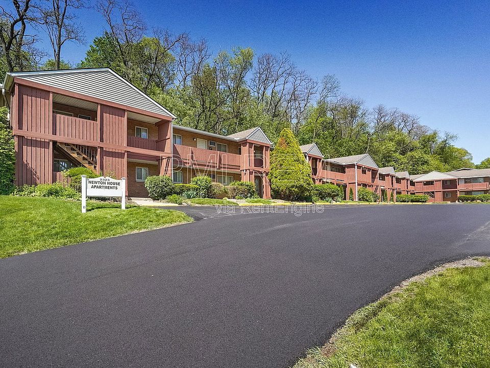 1st image of 2323 Newton St APT 12