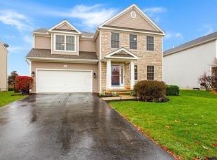 481 Cobblestone Dr, Delaware, OH