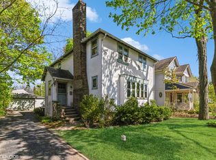 359 Hirst Ct, Lake Bluff, IL