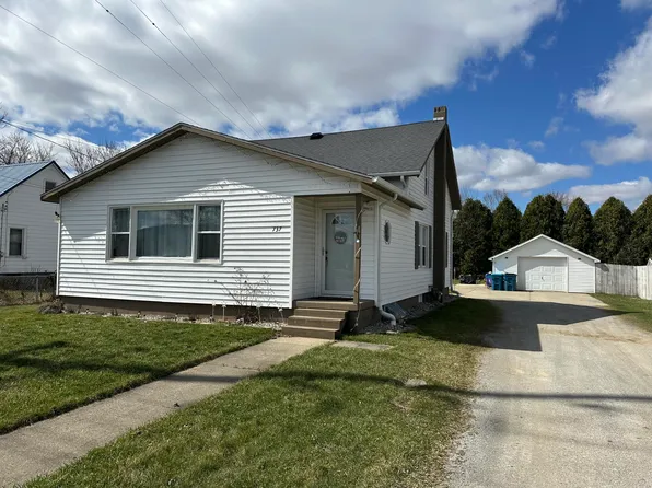 737 N Matteson St, Bronson, MI 49028