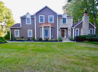 18 Radcliffe Dr, Voorhees, NJ 08043