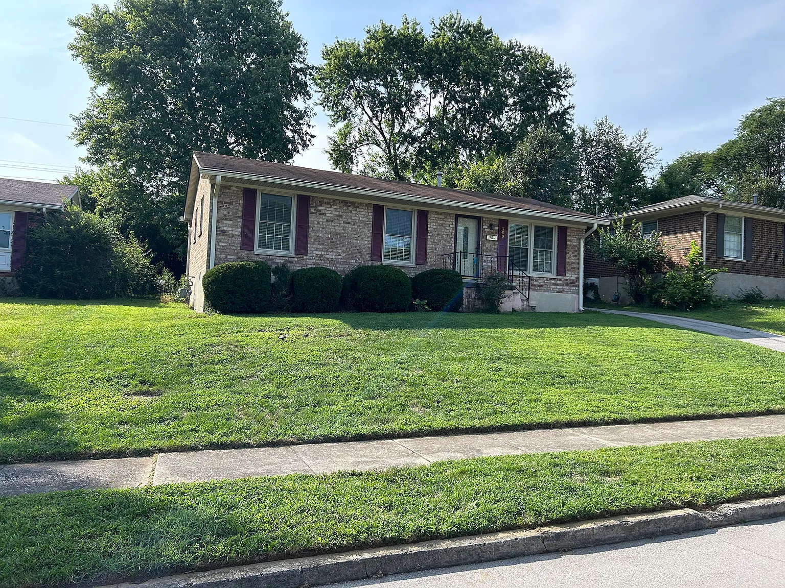 362 Nottingham Rd — Photo 2