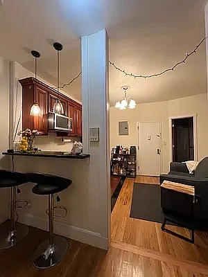 Rented by Oxford Property Group | media 10