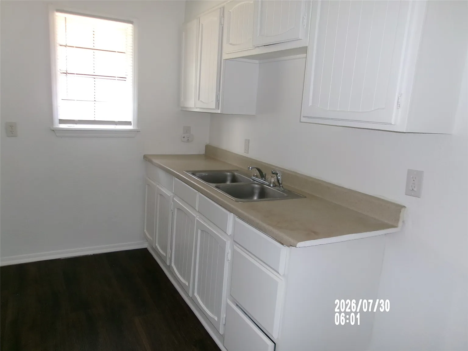 3 bed, 2.0 bath, 1134 sqft, $1,100 — Photo 3