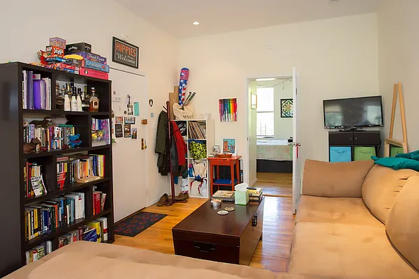 Sold by Townsley & Gay, LLC | media 7