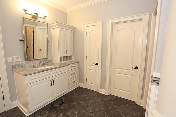 2nd image of 824 Main St #2