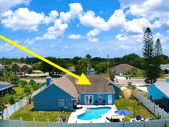 5th image of 2062 SE Floresta Drive