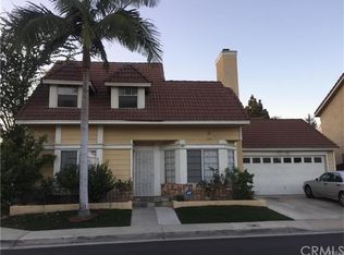 301 New London Cmn, Santa Ana, CA 92704