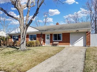 957 Renwood Dr, Dayton, OH 45429