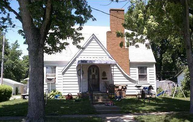 2nd image of 416 W 5th St
